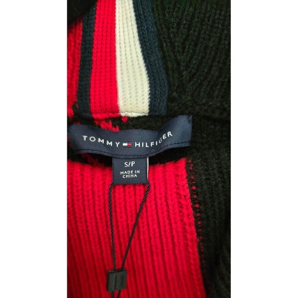 Tommy Hilfiger Plaid Cowl Neck Sweater Size Small - Picture 7 of 7